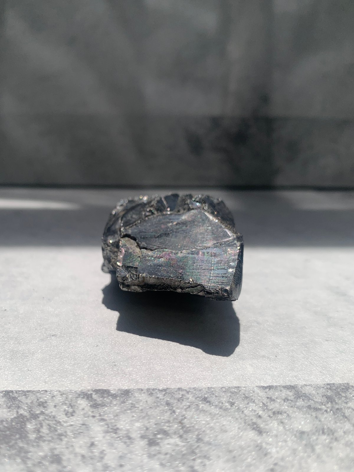 オルゴナイト｜強力パワー！！鉄質隕石×エリートシュンガイトの勾玉