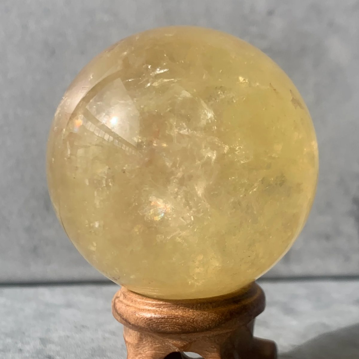 イエローフローライト バイカラー スフィア 天然石 置物 fit=scale-down,w=1200