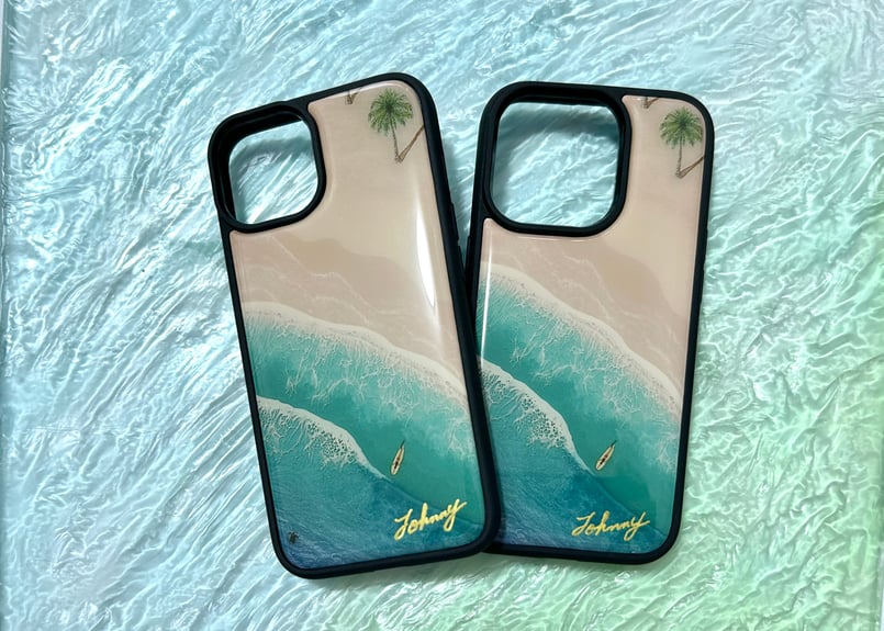 iPhoneケース レジンアート ハンドメイド オーダー可能 大人可愛い鈴蘭のiPhoneケース(レジン&ワイヤーでハンドメイド