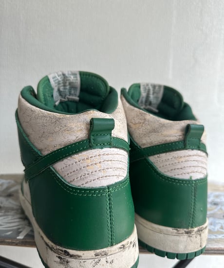 DANCING MOOD " '02 NIKE DUNK HIGH"
