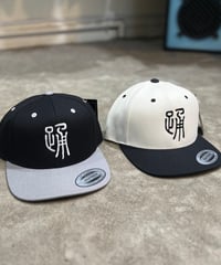DANCING MOOD Original "踊" SNAPBACK CAP