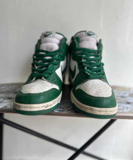 DANCING MOOD " '02 NIKE DUNK HIGH"