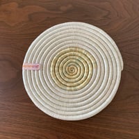 テーブルマット　ホワイト リング　28