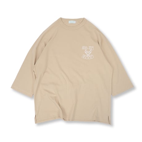 Relax fit All We Need Diamond Logo Raglan Sleeve Tee SAND