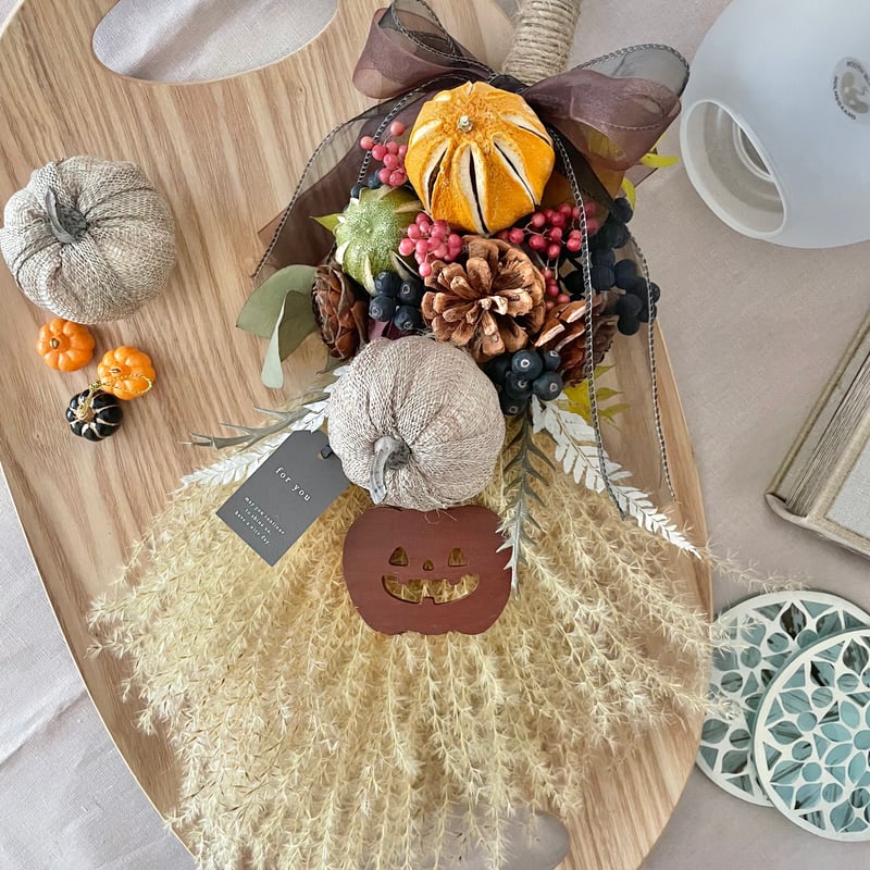 専用＊感謝sale＊Halloween＊フェイクスワッグ ＆ボックスアレンジ Halloween＊ドライフラワーのホウキスワッグ | N´s Flower
