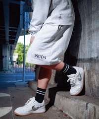 PiUDA "Logo" Sweat Shorts（アッシュ）