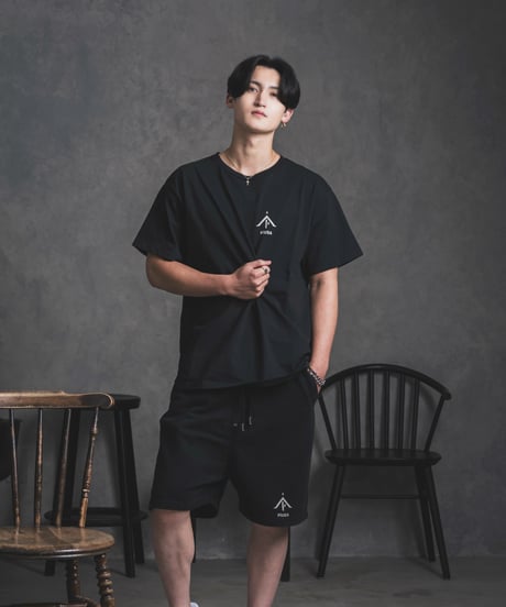 PiUDA ZIP sweat Long Sleeve  Black
