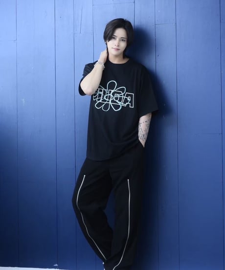 PiUDA Flower Logo T-Shirt（ブラック）