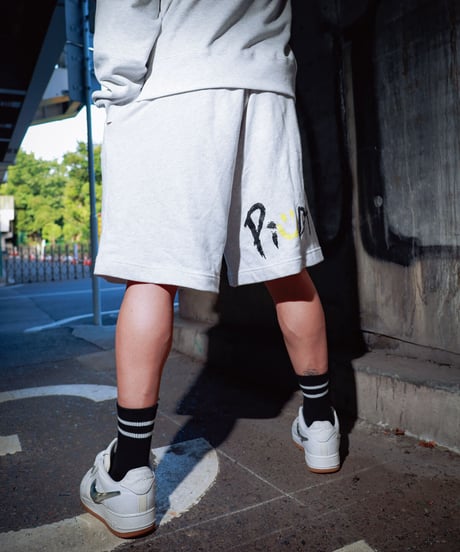 PiUDA "Logo" Sweat Shorts（アッシュ）