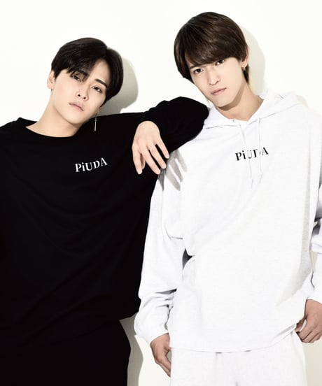 PiUDA "Logo" L/S Tee（ブラック）