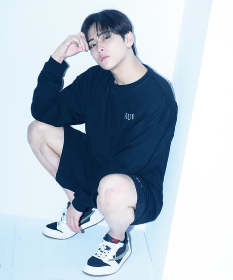 PiUDA "Logo" L/S Tee（ブラック）