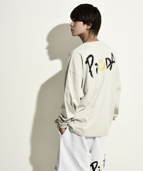 PiUDA "Logo" Sweat Shorts（アッシュ）