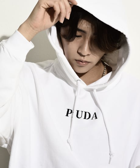 PiUDA "Logo" Hoodie（ホワイト）