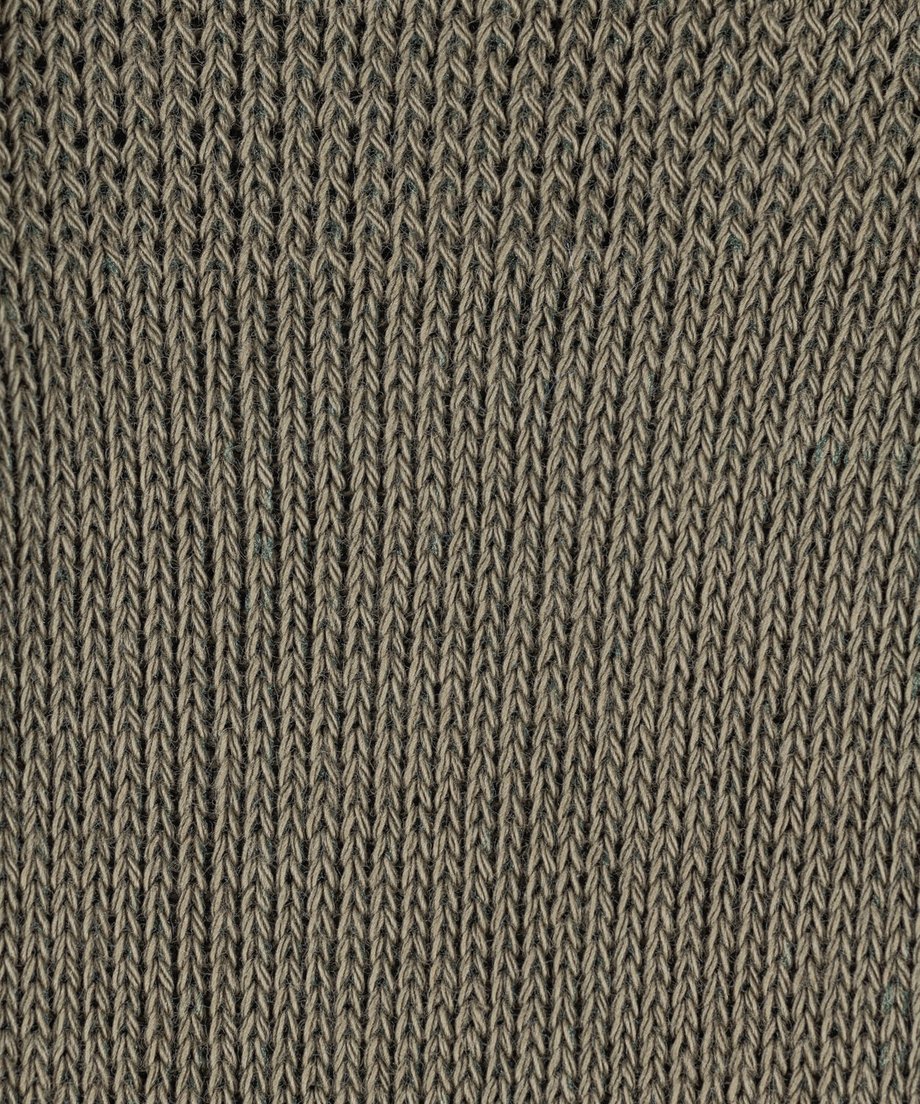 652e9712e4567c06131c1945