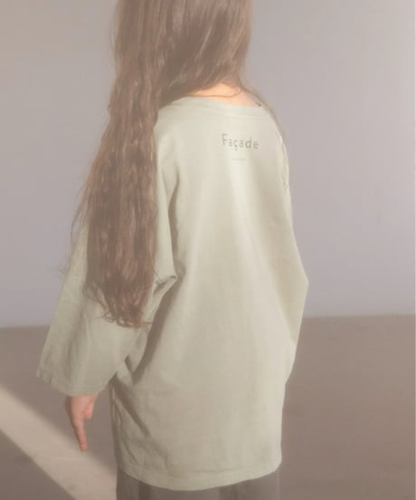 Façade - quarter ls tee - sage