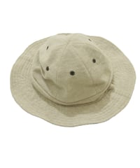 MOUN TEN. -  reversible adventure hat - charcoal × sand