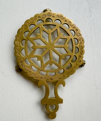 Trivet/India