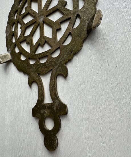 Trivet/India