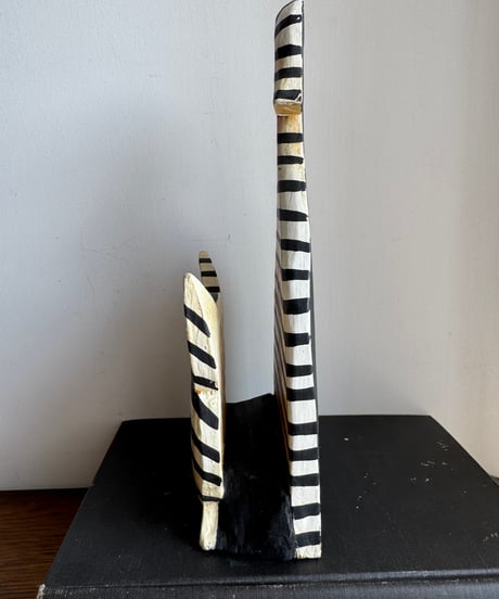 Wooden Holder/Cat