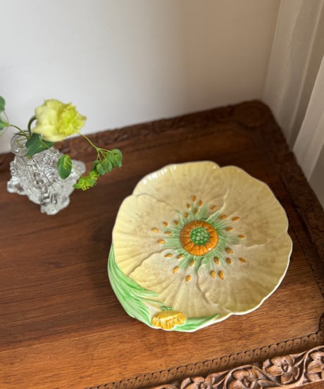 Buttercup Plate