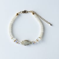 白身魚のポワレを食べるときのためのブレスレット