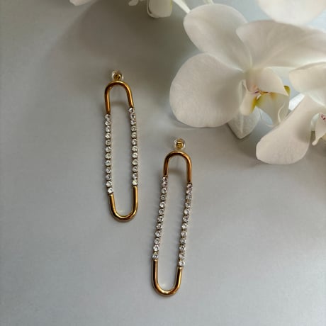 Hoop × Line stone pierce / stainless