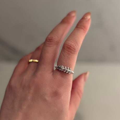 Leaf motif ring / silver925