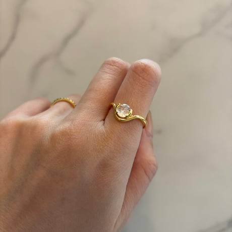 Round stone Ring / stainless