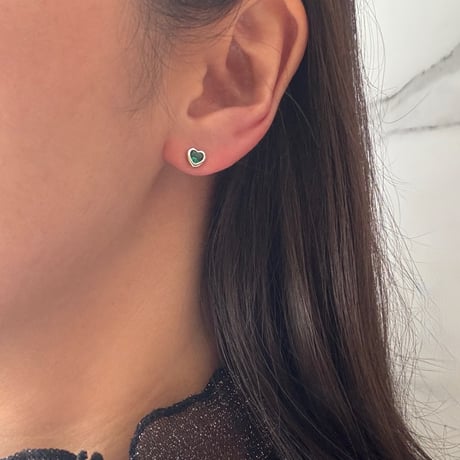 Emerald petit heart pierce / silver925