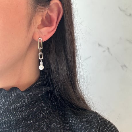Chain& Pearl pierce / silver925