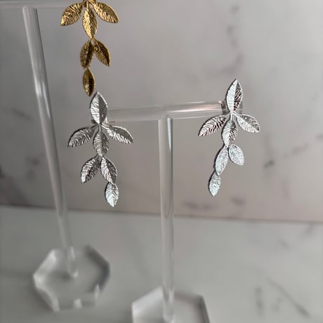Leaf swag pierce / stainless
