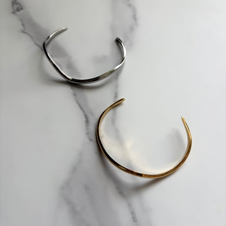 Basic bangle / stainless
