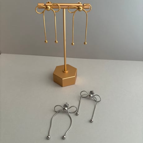 Ribbon pierce / stainless
