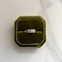 Leaf motif ring / silver925