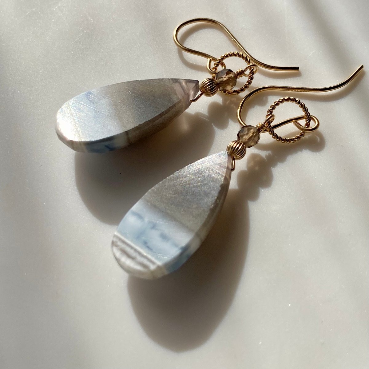 14kgfストライプブルーオパール・天然色ブルーカルセドニー