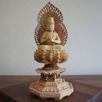 仏像 真言宗本尊　白檀　二重火炎光背　八角台座　大日如来　金泥あり　2.0寸