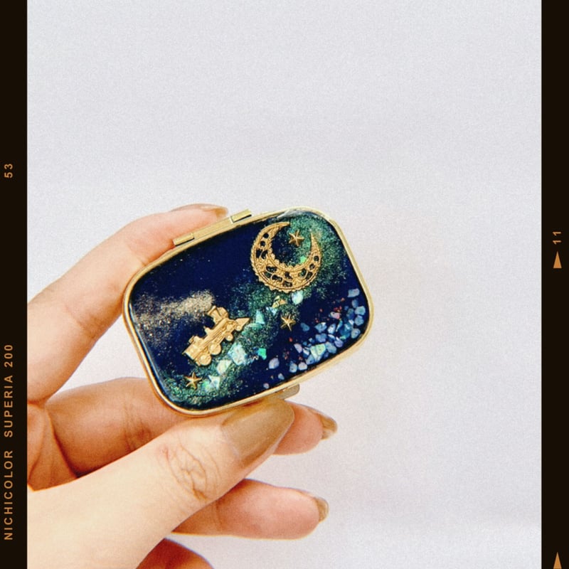 ✿銀河鉄道·狼✿ハンドメイド ピルケース