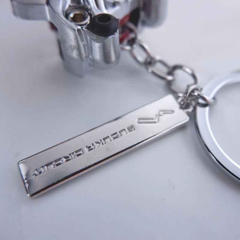 専用です！F1鈴鹿サーキット　スポーツタオルピンクとメタルキーホルダーのセット Amazon.co.jp: [SUZUKA CIRCUIT] 【公式】 鈴鹿サーキット