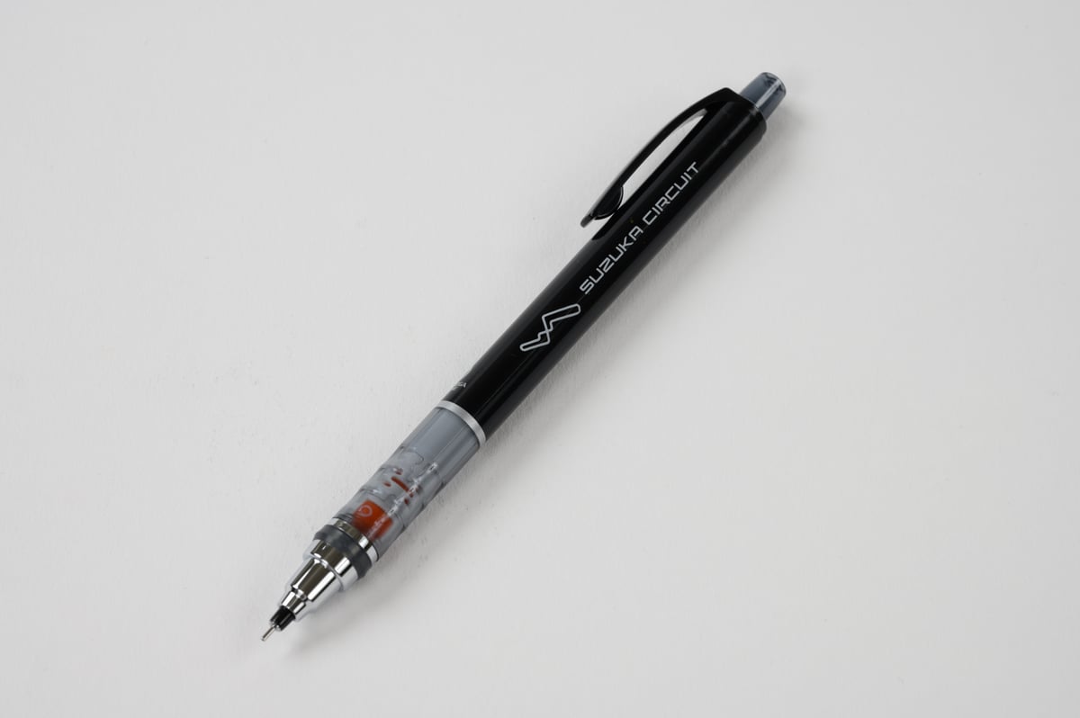 クルトガ Amazon.co.jp: 三菱鉛筆 シャーペン クルトガ メタル 0.5mm