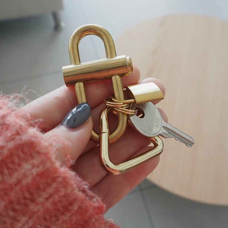 アニバーサリー キーリング ゴールド 約5cm triangle hoop key ring - gold - | LUNACHIC