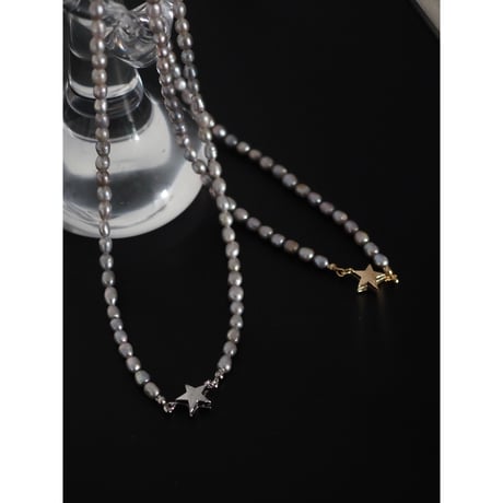 gray pearl necklace (silver/gold)