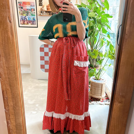 Numbering knit tops