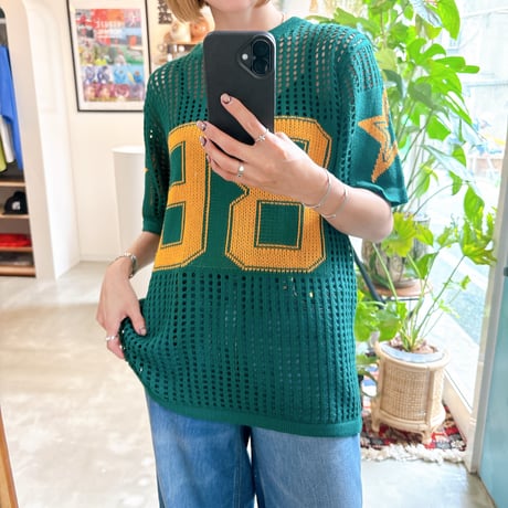 Numbering knit tops