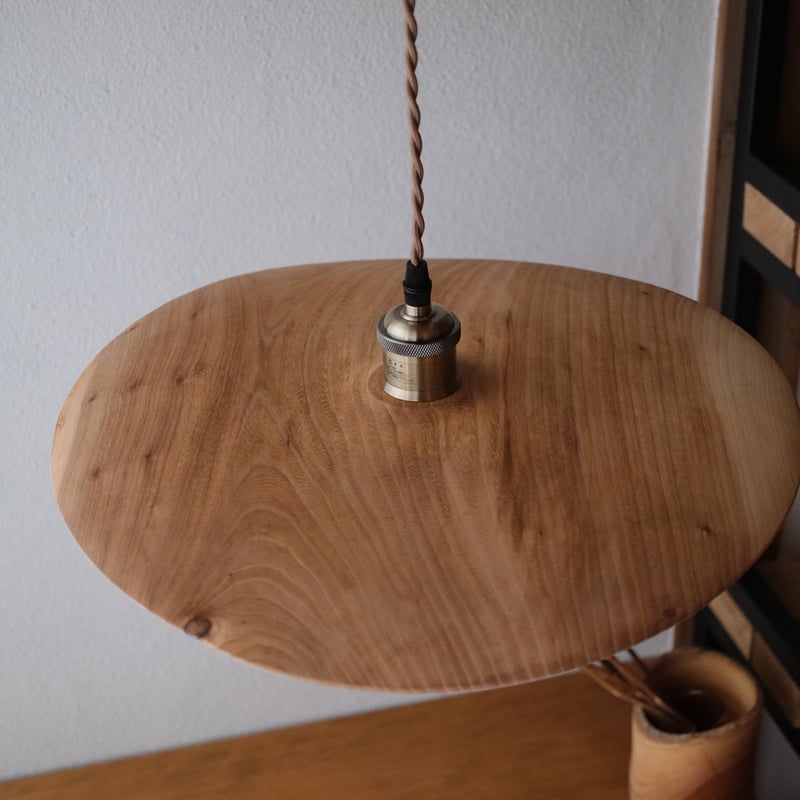 シェードが素敵なランプ 61lcZ4uBlPL.jpg_BO30,255,255,