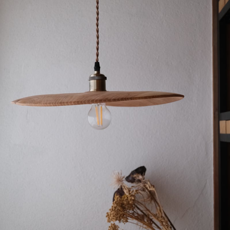 シェードが素敵なランプ 61lcZ4uBlPL.jpg_BO30,255,255,