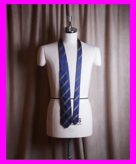 YVES SAINT LAURENT USED TIE①