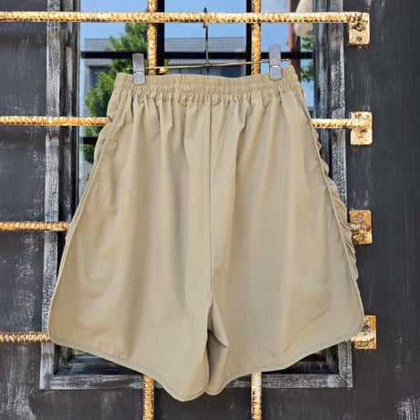 hunch アイスタッチサイドデザインショートパンツ