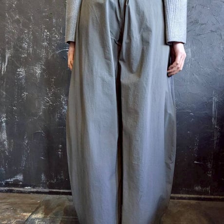 CYNICAL ナイロンカーブパンツ