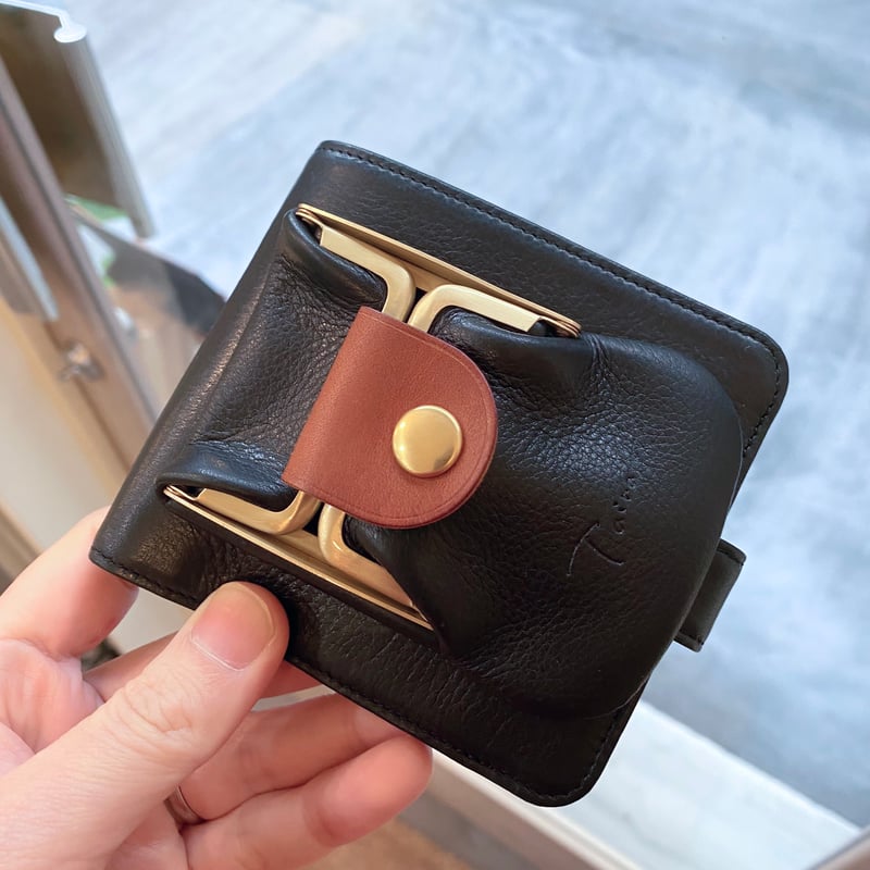 kannon ガマグチ 二つ折り財布 ブラック×マットゴールド【受注生産