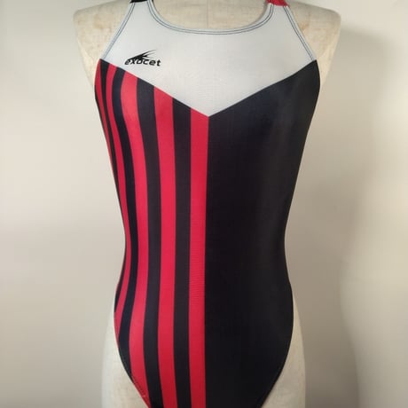 exocet Rayures noir rouge médiévale